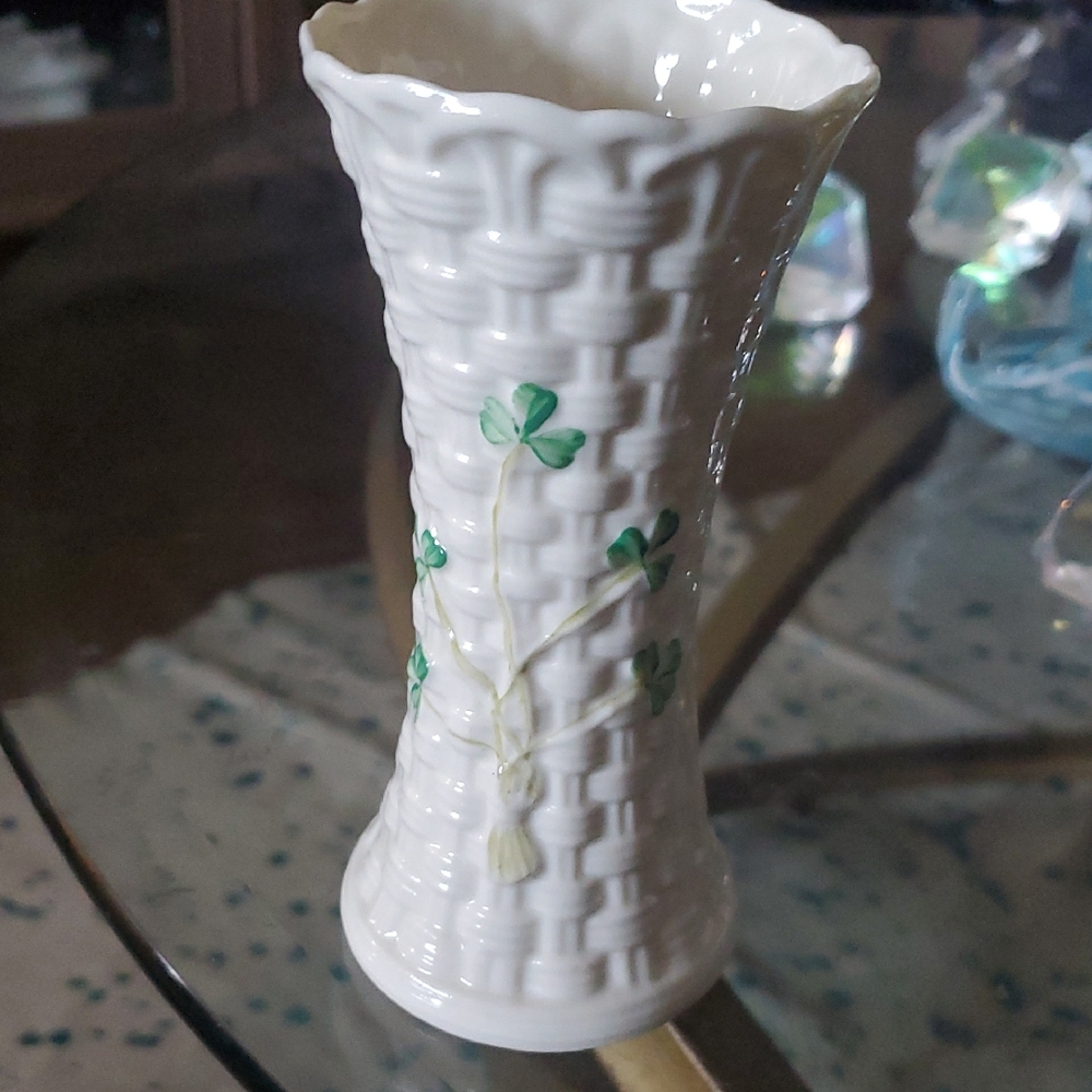 BELLEEK